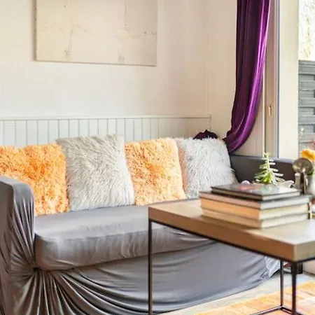 Maison Terrasse Et Jardin A Proximite De Paris *
