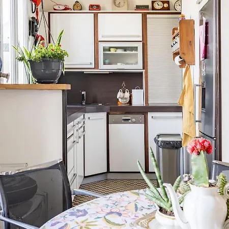 Maison Terrasse Et Jardin A Proximite De Paris Holiday home L'Hay-les-Roses