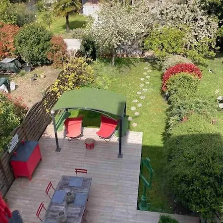 Maison Terrasse Et Jardin A Proximite De Paris *
