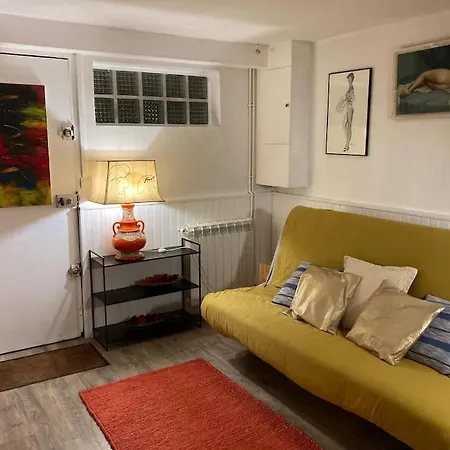 Maison Terrasse Et Jardin A Proximite De Paris *